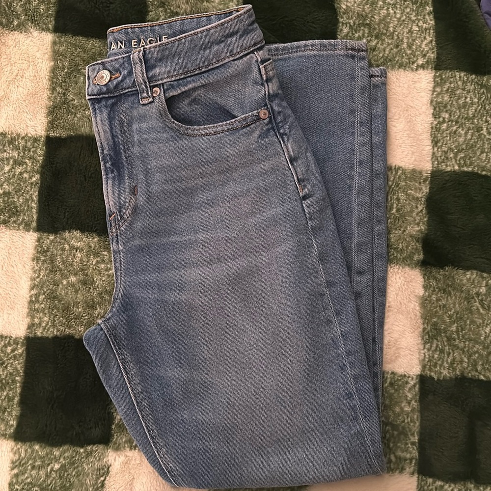 American Eagle Mom Jeans